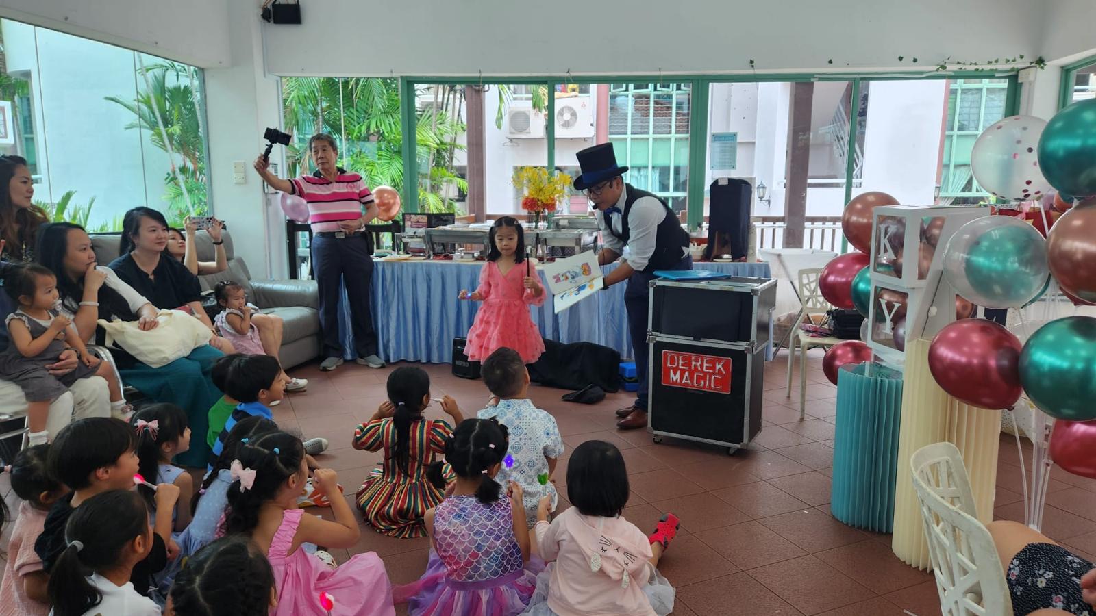Why Choose Derek Magic for Your Child’s Birthday Party?