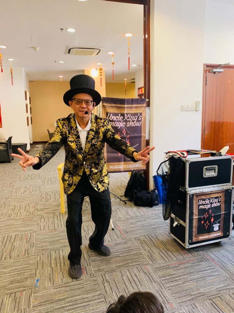 Magician Uncle KK