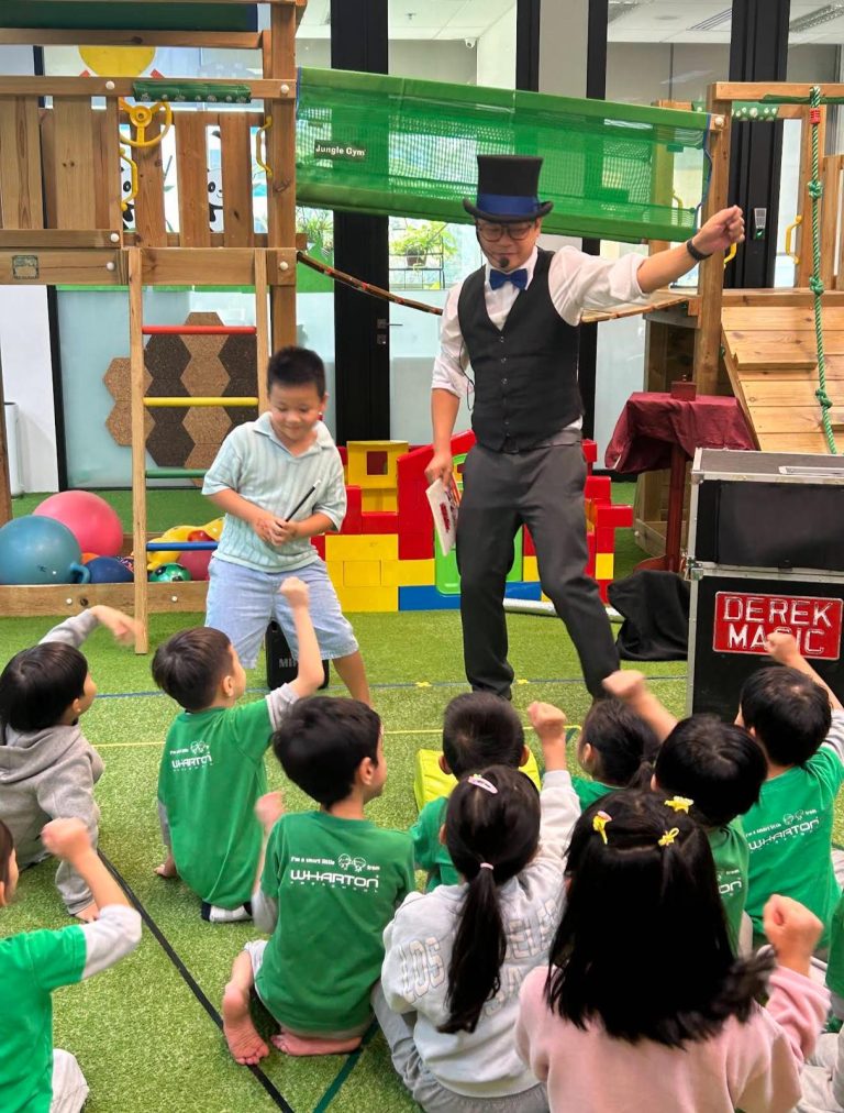 singapore children party magician derek